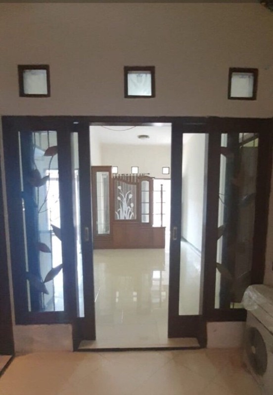 Di sewakan Rumah Semi Furnish Di GRAHA SAMPURNA 