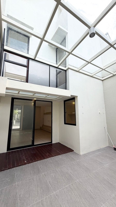 MURAH 1 Milyar-an Dijual Rumah North West Park Citraland Spesial 3 Kamar Tidur Modern 2 Lantai Siap Huni