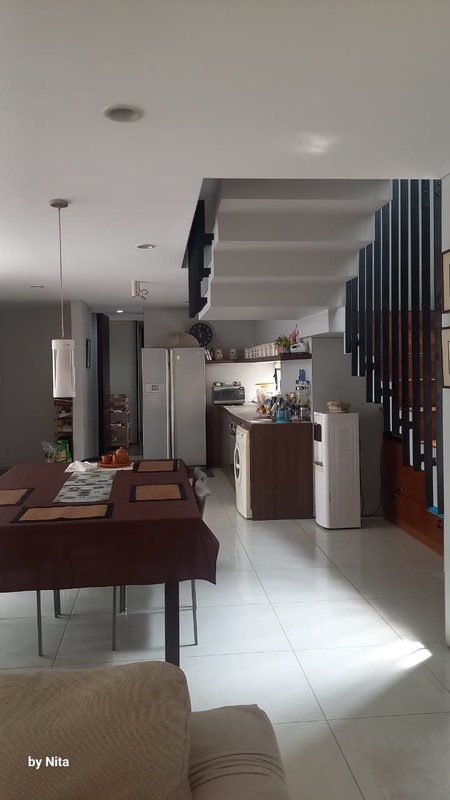 Rumah dlm cluster di Rempoa Bintaro TangSel...