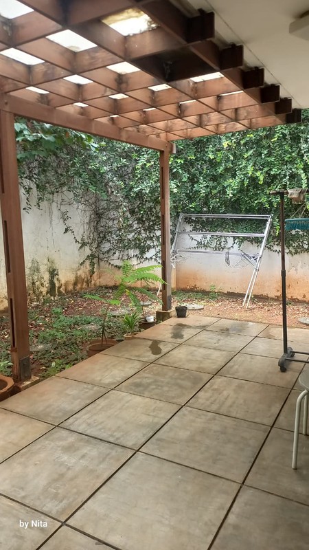 Rumah dlm cluster di Rempoa Bintaro TangSel...