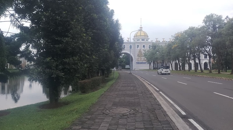 disewa ruko kondisi baru strategis tengah kota di il lago grande gading serpong