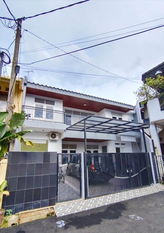 Rumah Bagus 2Lantai Depan Kampus STAN Area Pondok Jaya Bintaro