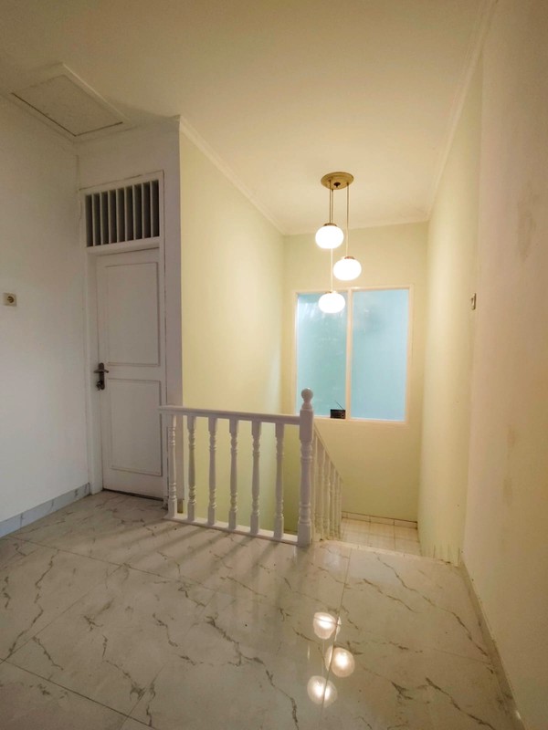 Rumah Bagus 2Lantai Depan Kampus STAN Area Pondok Jaya Bintaro