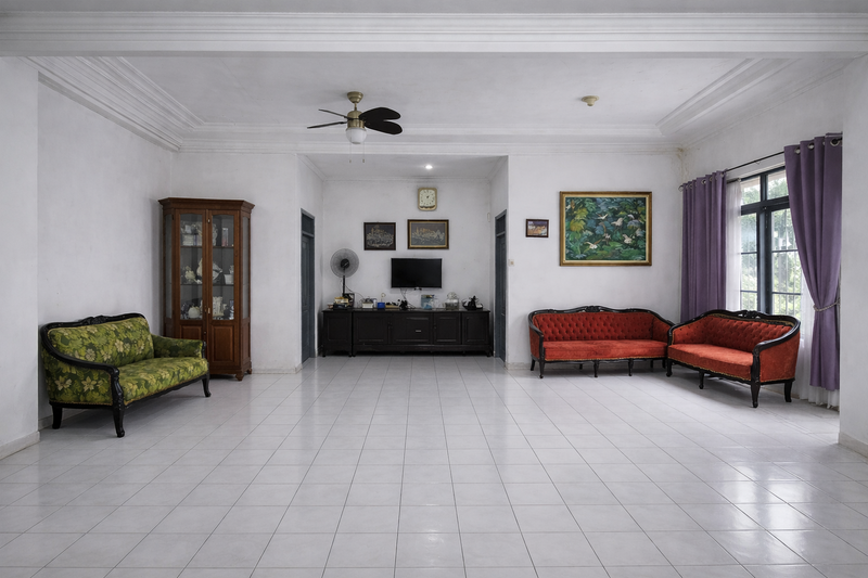 Dijual Properti Komersial Jalan Raya Sawangan Depok - Rumah & Tempat Usaha di Samping SPBU AKR BP