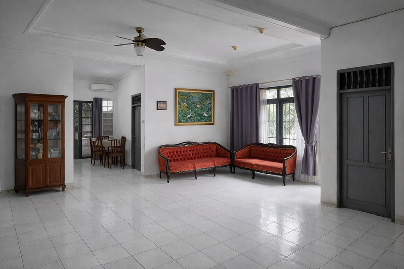 Dijual Properti Komersial Jalan Raya Sawangan Depok - Rumah & Tempat Usaha di Samping SPBU AKR BP