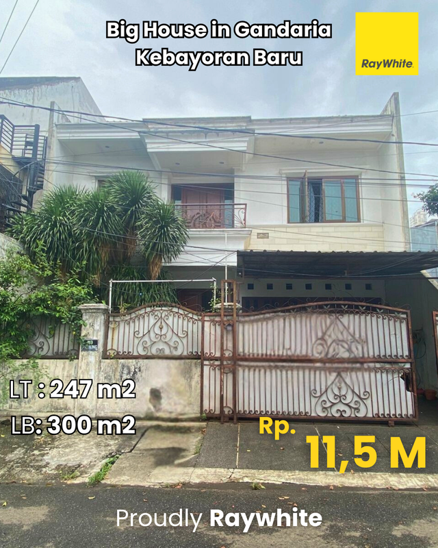 Rumah Besar di Perumahan Tenang Gandaria - 1,5 Km ke MRT Blok M, Jalan 2 Mobil, 850 meter Ke Gandaria City Mall