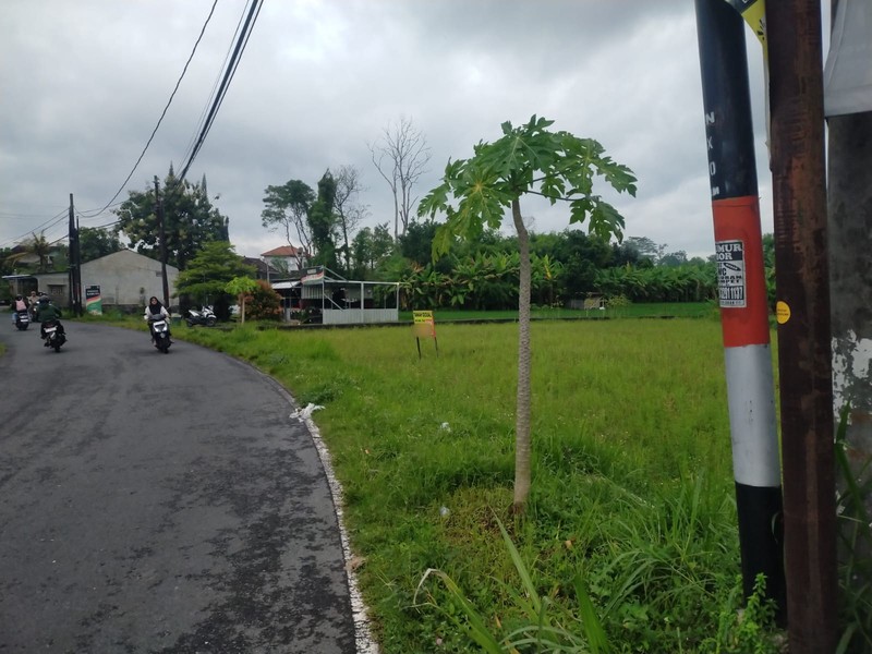 Dijual Tanah Strategis 765 Meter Persegi Cocok untuk Investasi/Hunian di Maguwoharjo,Depok, Sleman 