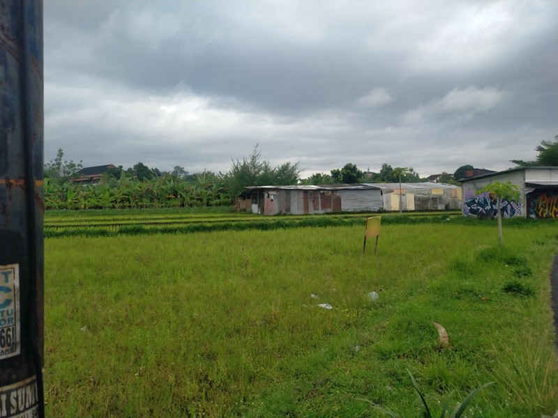 Dijual Tanah Strategis 765 Meter Persegi Cocok untuk Investasi/Hunian di Maguwoharjo,Depok, Sleman 