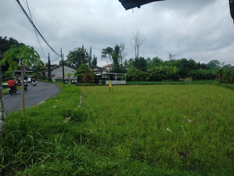 Dijual Tanah Strategis 765 Meter Persegi Cocok untuk Investasi/Hunian di Maguwoharjo,Depok, Sleman 