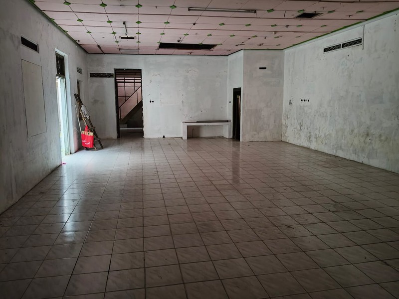 Dijual Ruang Usaha Strategis 1,5 Lantai di Jantung Kota Klaten Lokasi Premium