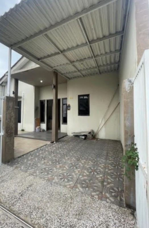 Dijual rumah daerah pondok tjandra semangka