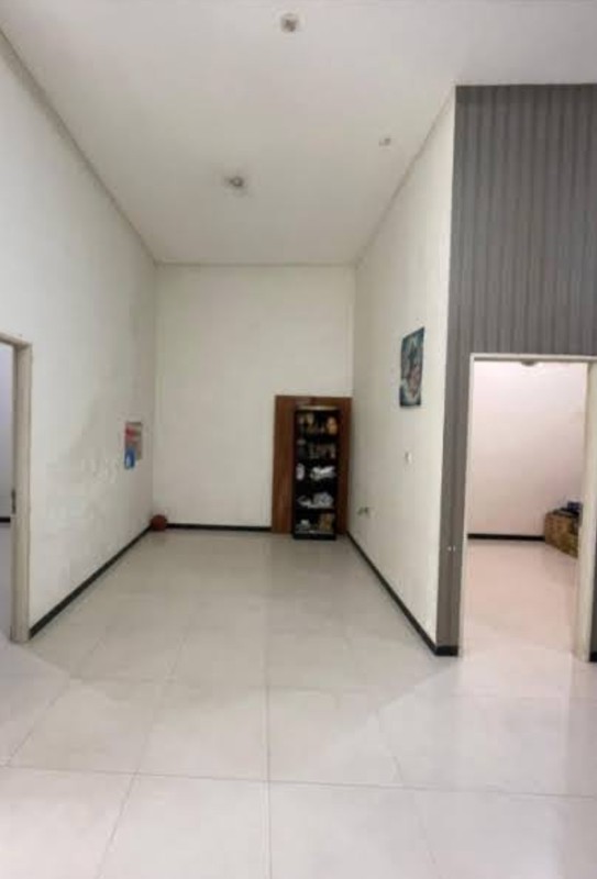 Dijual rumah daerah pondok tjandra semangka