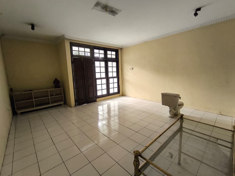 Rumah Dijual di Jalan Komplek Bier