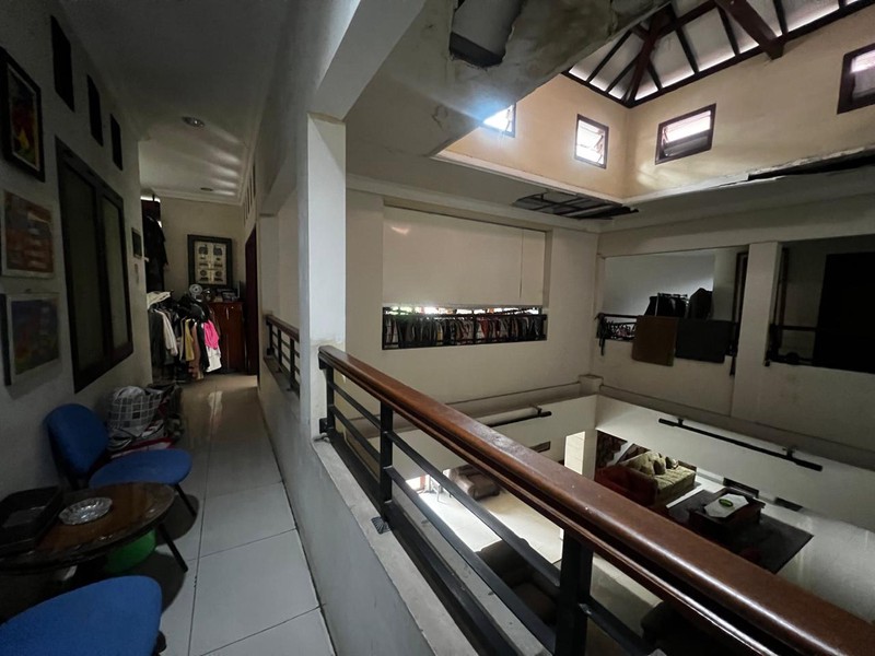 DIJUAL Rumah di Kemang Raya - Jakarta Selatan