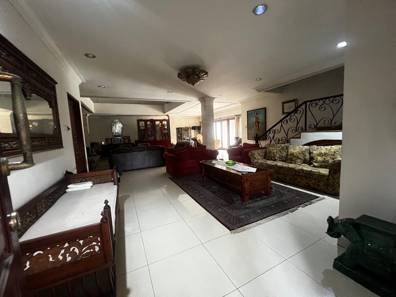 DIJUAL Rumah di Kemang Raya - Jakarta Selatan