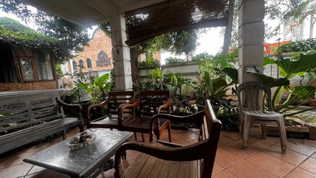 DIJUAL Rumah di Kemang Raya - Jakarta Selatan