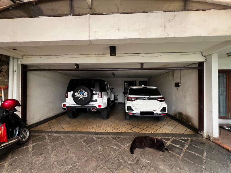 DIJUAL Rumah di Kemang Raya - Jakarta Selatan