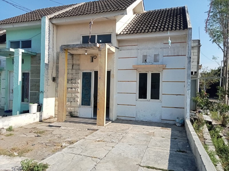 Rumah Pojok SHM Permata Pinang Graha Candi Harga 350 Jt