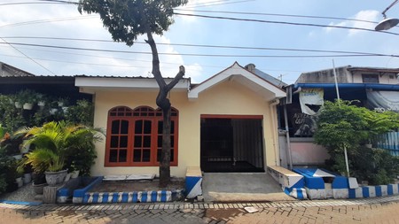 Rumah full bangunan di Perumahan Kepuh Permai