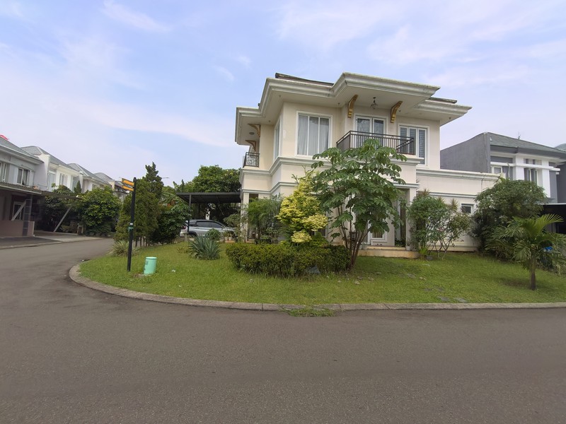 Dijual Rumah Tingkat Eksklusif di Cluster Kota Wisata Cibubur  