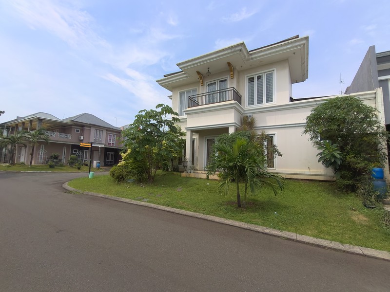 Dijual Rumah Tingkat Eksklusif di Cluster Kota Wisata Cibubur  