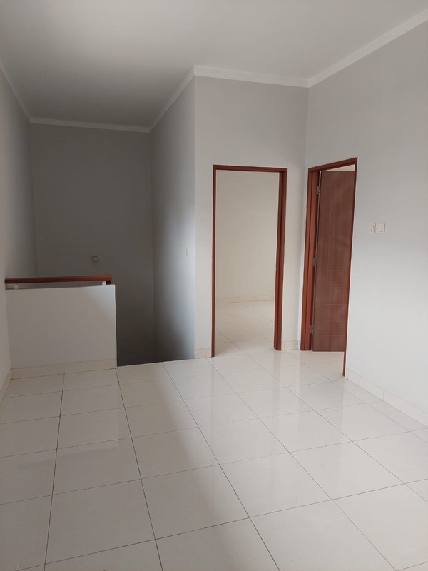 Rumah cantik terdekat ke sekolah Internasional Bintaro