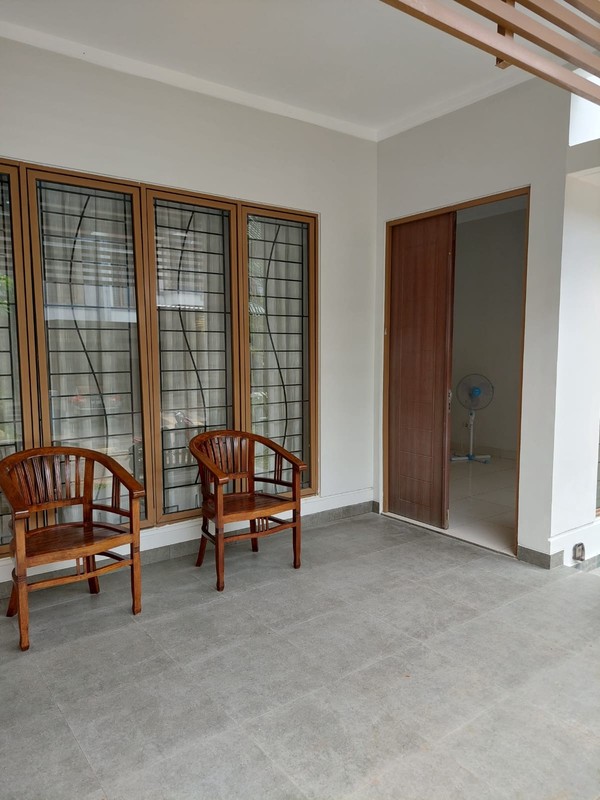 Rumah cantik terdekat ke sekolah Internasional Bintaro