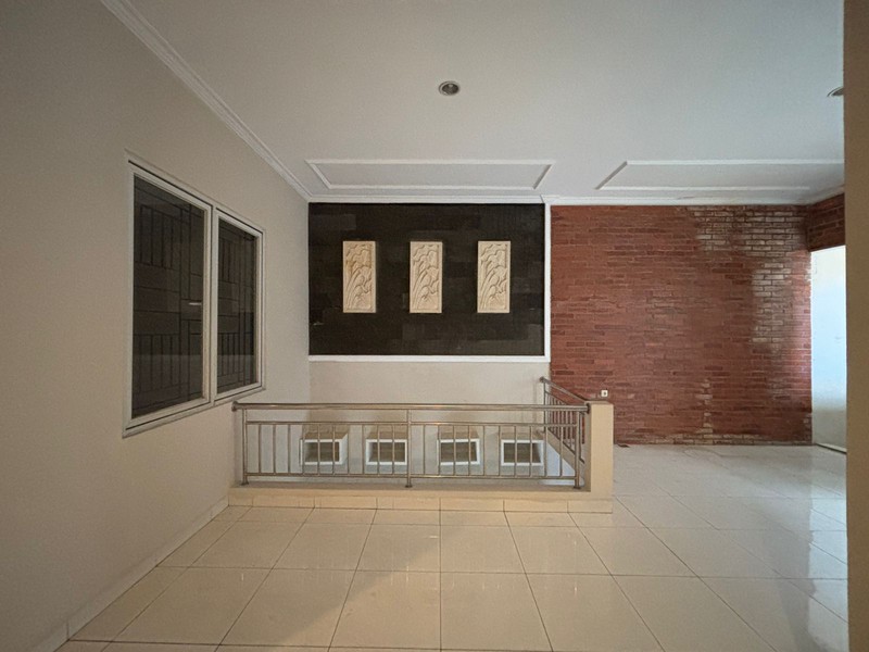 Rumah Siap Huni 2 Lantai di Legenda Wisata Cibubur 