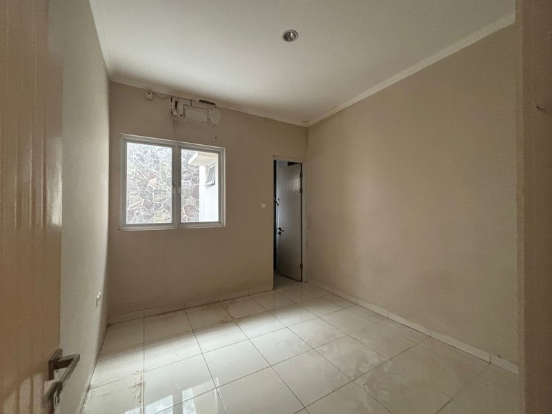 Rumah Siap Huni 2 Lantai di Legenda Wisata Cibubur 