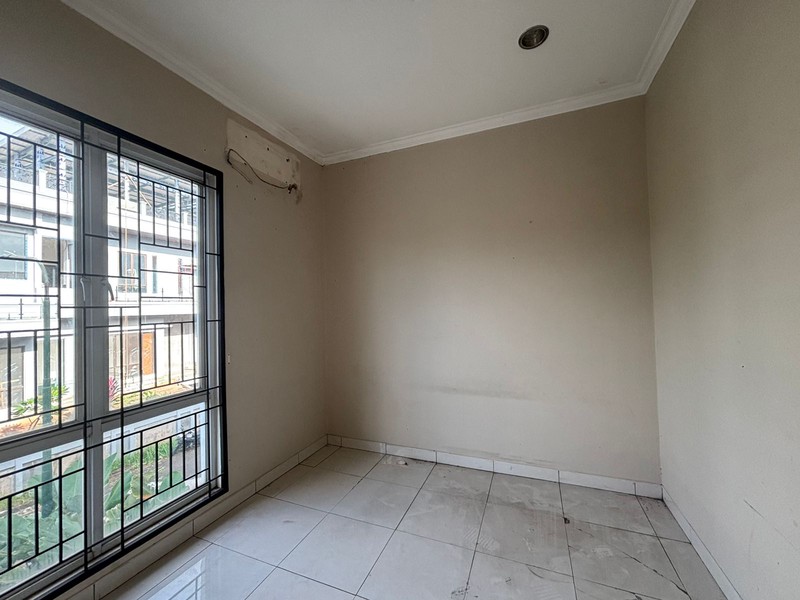 Rumah Siap Huni 2 Lantai di Legenda Wisata Cibubur 