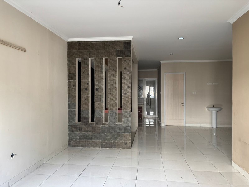 Rumah Siap Huni 2 Lantai di Legenda Wisata Cibubur 