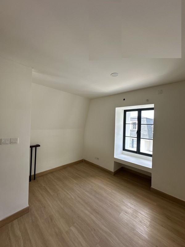 Rumah Minimalis Brand New, Lokasi Strategis dekat dengan Mall BXC.