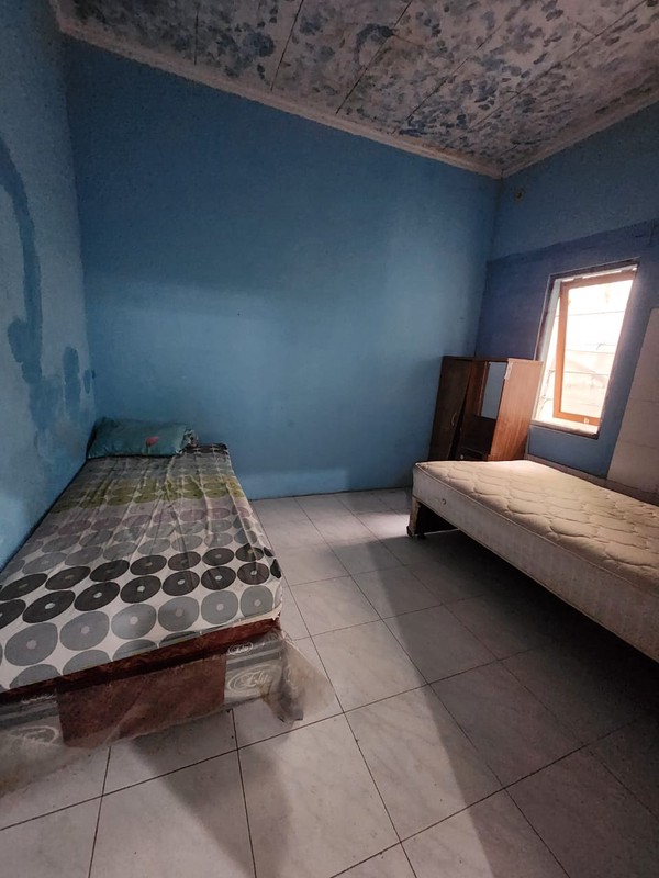 Dijual Cepat di bawah NJOP Rumah Tua Hitung tanah di Jl. Jatinegara Barat, Jakarta Timur