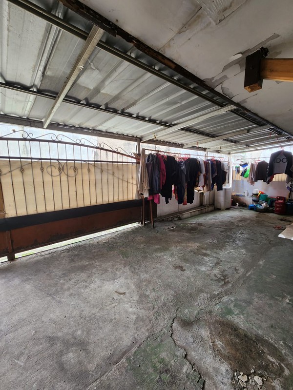 Dijual Cepat di bawah NJOP Rumah Tua Hitung tanah di Jl. Jatinegara Barat, Jakarta Timur