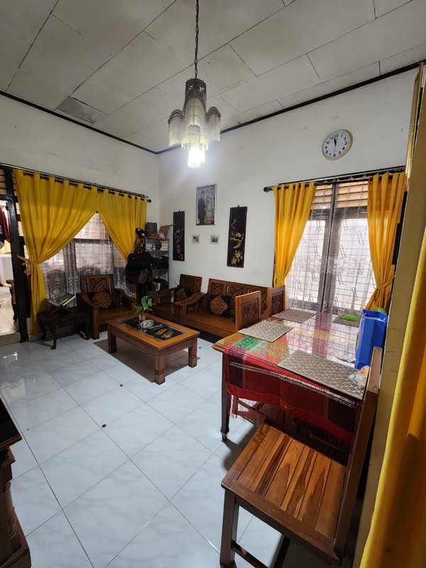 Dijual Cepat di bawah NJOP Rumah Tua Hitung tanah di Jl. Jatinegara Barat, Jakarta Timur