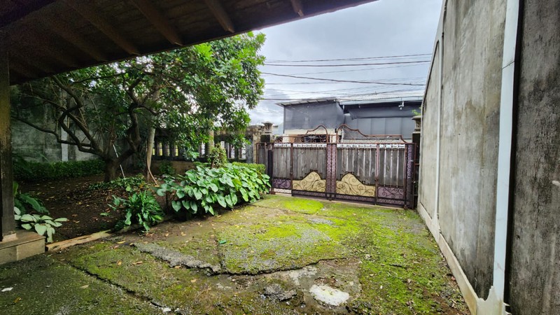 Rumah Dijual di Cluster Condet Baru Jakarta Timur