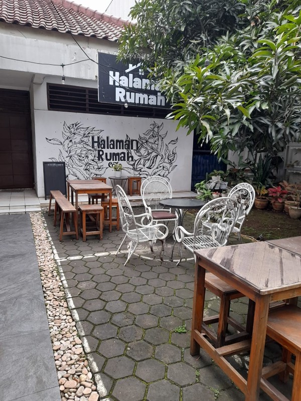 Dijual Rumah di Kawasan Rawamangun, Cocok Untuk Usaha Kafe atau Rumah Makan