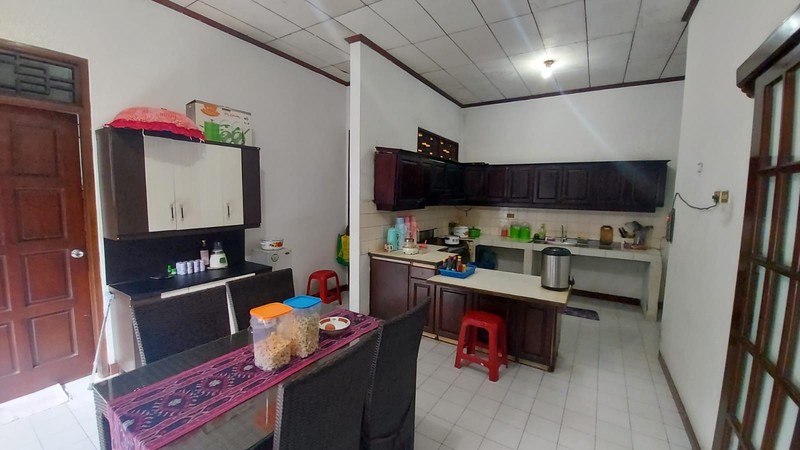 Dijual Rumah 2 lantai, Lokasi Strategis, Bebas Banjir di Kebayoran Baru