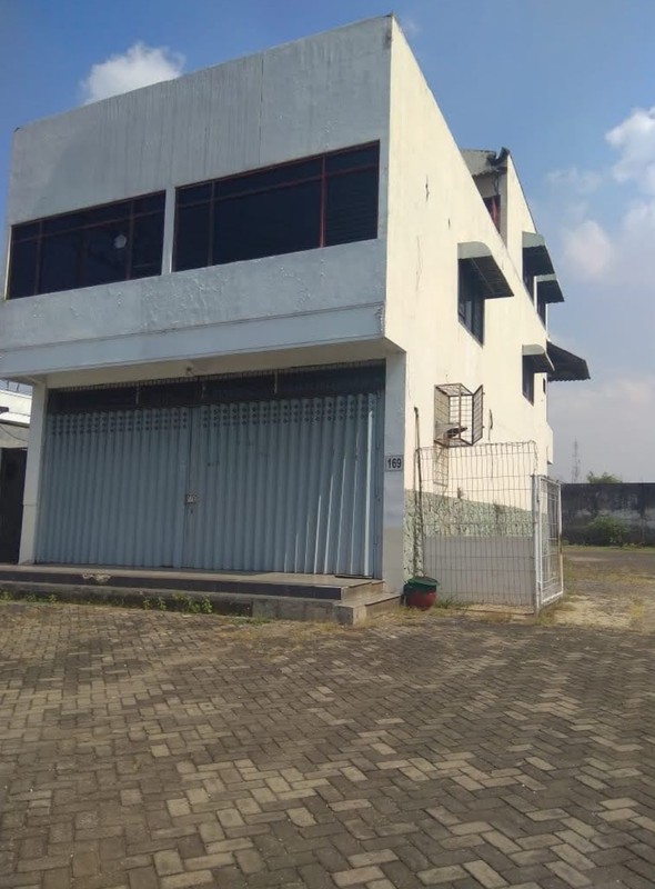 Dijual ruko + tanah masih kosong raya taman sepanjang krian