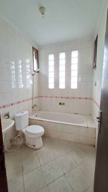 Rumah Bagus di Graha Taman Bintaro Jaya Sektor 9