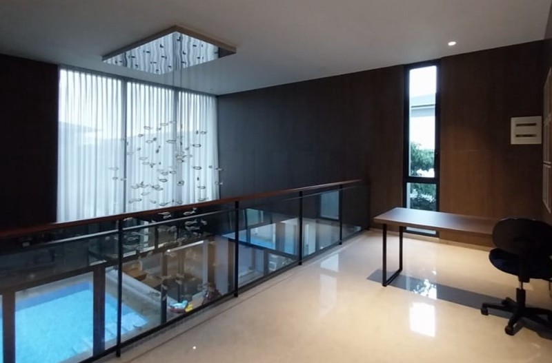 Rumah mewah di cluster eksklusif, lokasi premium, furnish,  di Navapark, BSD City, Tangerang.