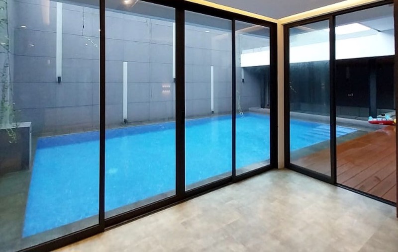 Rumah mewah di cluster eksklusif, lokasi premium, furnish,  di Navapark, BSD City, Tangerang.