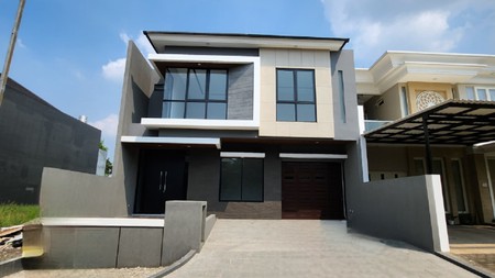 Rumah Baru Modern Mewah 2 lantai Woodland Citraland Surabaya Barat