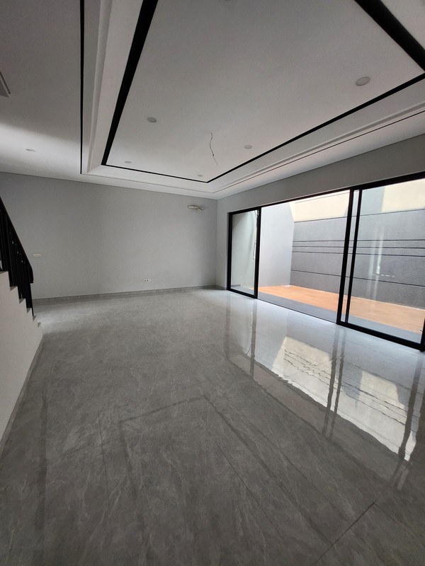 Rumah Baru Modern Mewah 2 lantai Woodland Citraland Surabaya Barat