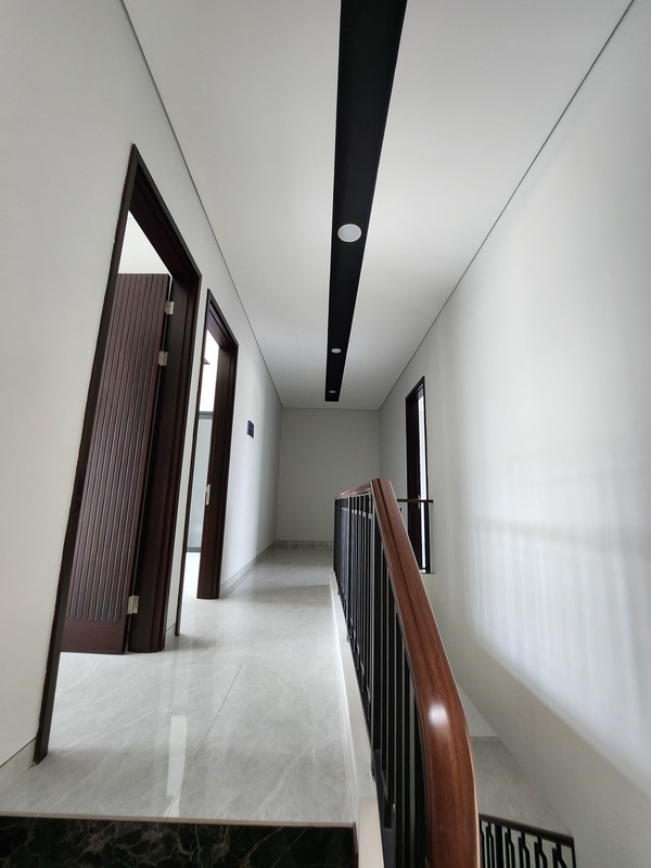 Rumah Baru Modern Mewah 2 lantai Woodland Citraland Surabaya Barat