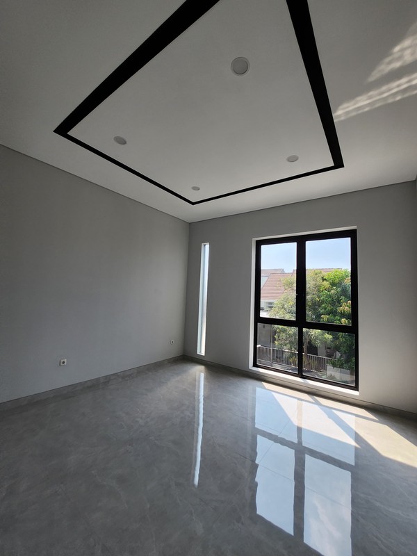 Rumah Baru Modern Mewah 2 lantai Woodland Citraland Surabaya Barat