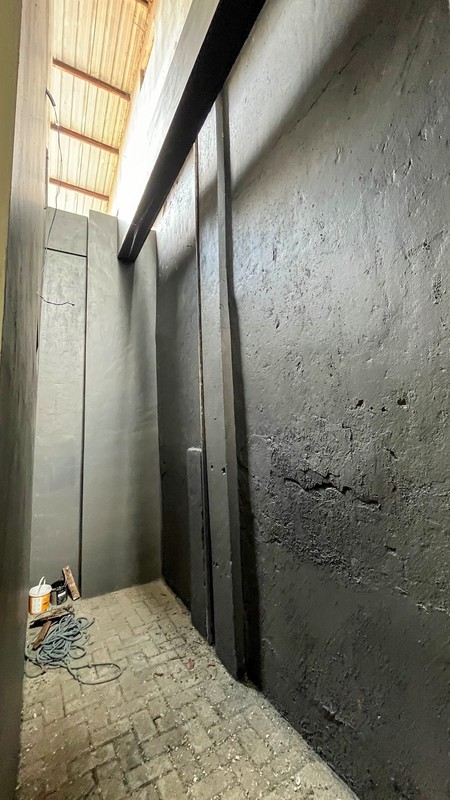 Disewakan 2 Ruko jejer 3 lantai NOL JALAN RAYA  PUCANG ANOM SURABAYA