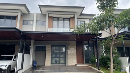 Rumah 2 Lantai Semi Furnished, Cantik di Miami Kota Wisata