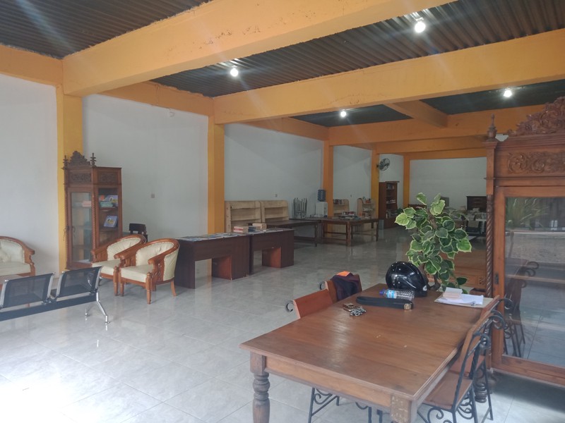 GEDUNG DI PUSAT KOTA, DI KARANGKAJEN, MERGANGSAN,YOGYAKARTA