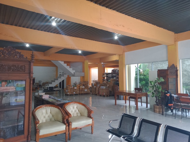 GEDUNG DI PUSAT KOTA, DI KARANGKAJEN, MERGANGSAN,YOGYAKARTA